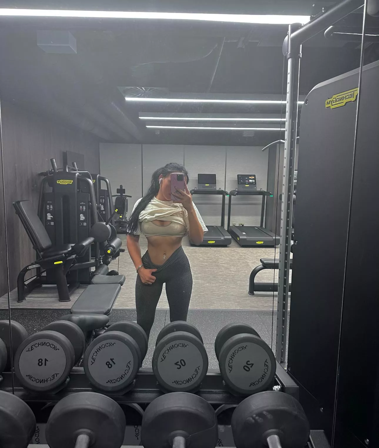 could you bench me? 5ft -50kg.... posted by nicolealewis12