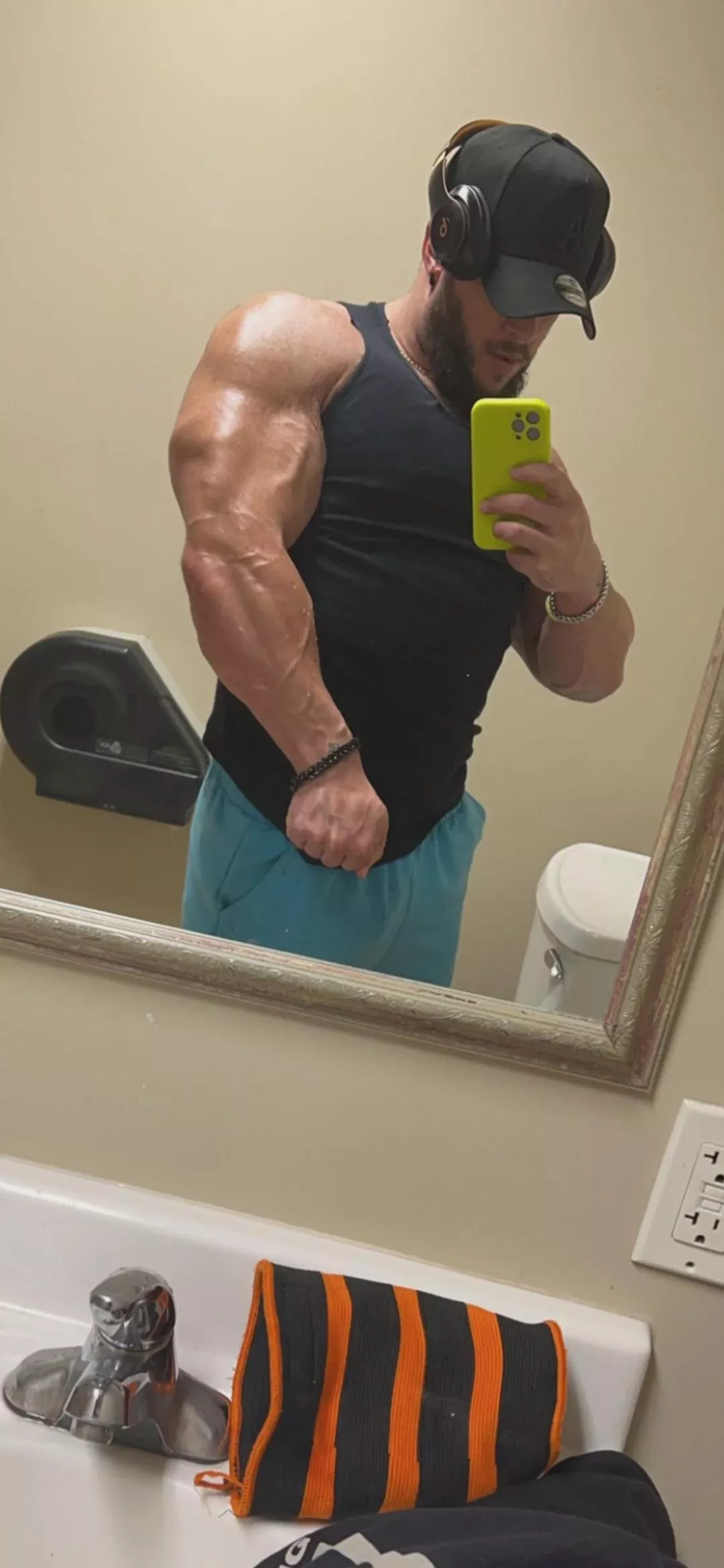 Daddies Here (32) posted by Damiantheone96