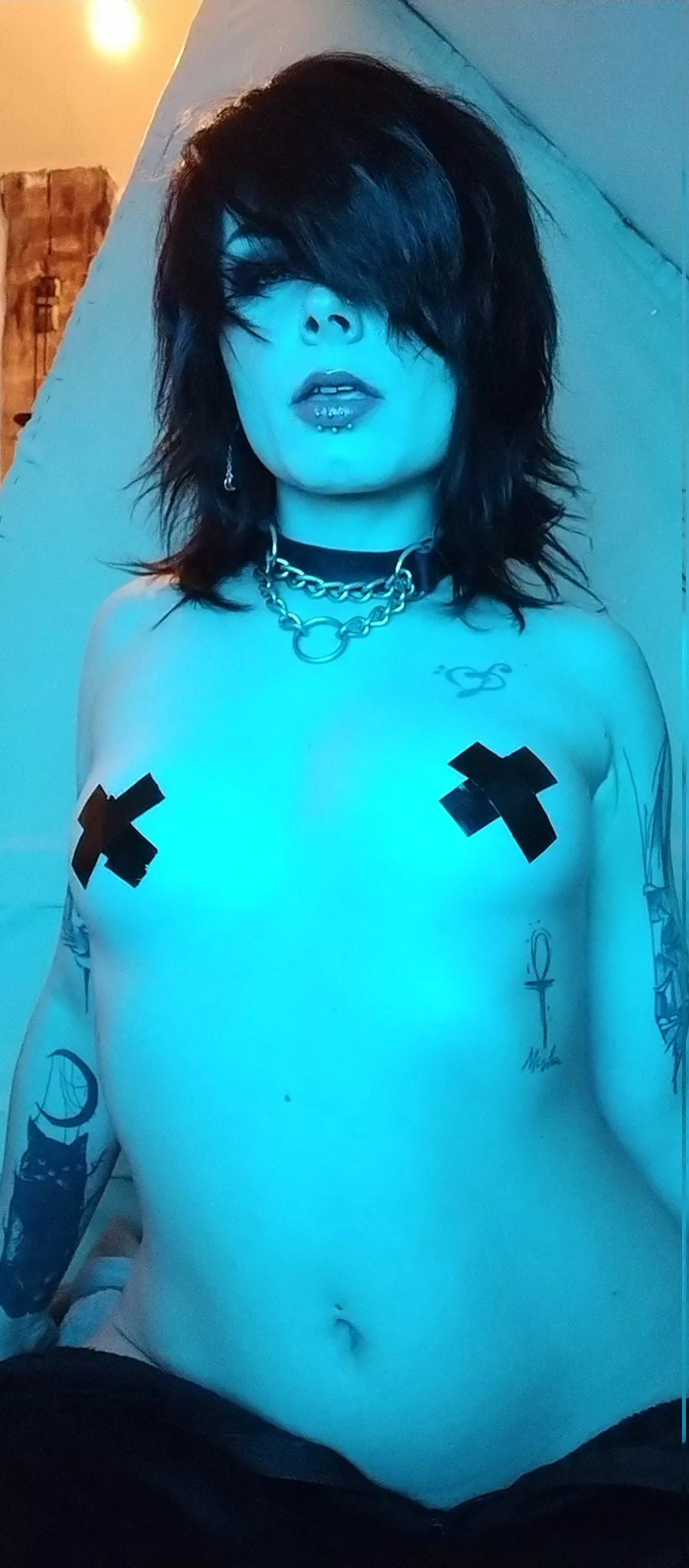 Do you like pretty emo boy posted by dxpressed_bunny