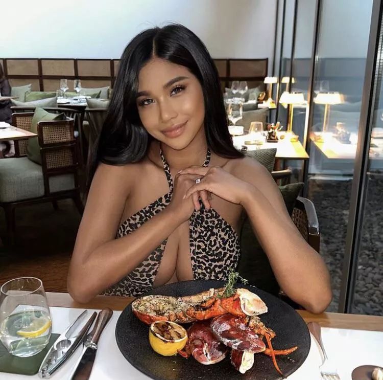 girlfriend material?  posted by devilndaisies