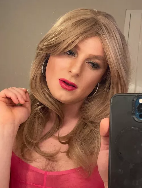 Hey guys I’m Zoe from Uk, London :) by ZoeKeyesSissy