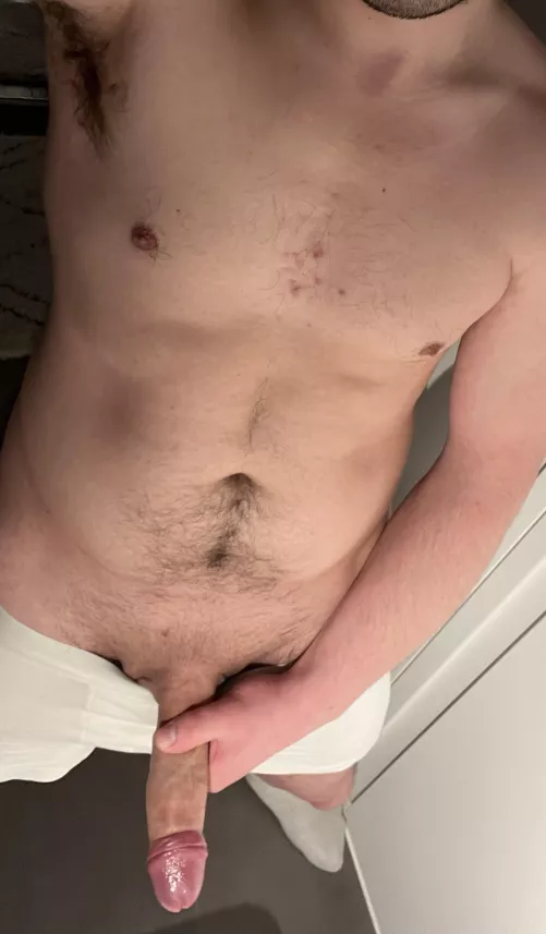 I find it hard to keep my erections contained  by alwaysfever