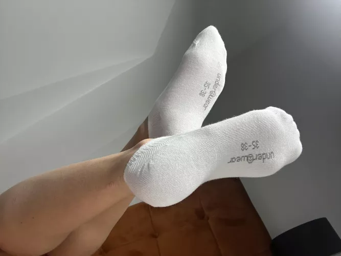 i heard wearing socks makes you cum harder [f] by zmot25