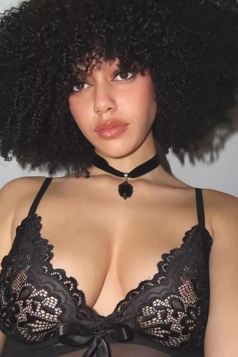 I woke up like this, and by this, I mean sexy posted by Samiraxoxodarky