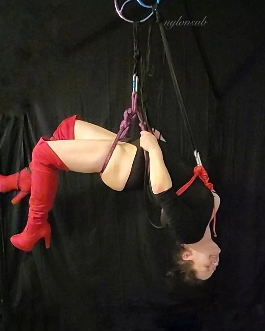 I'm a happy little rope bunny!  posted by naughty1919