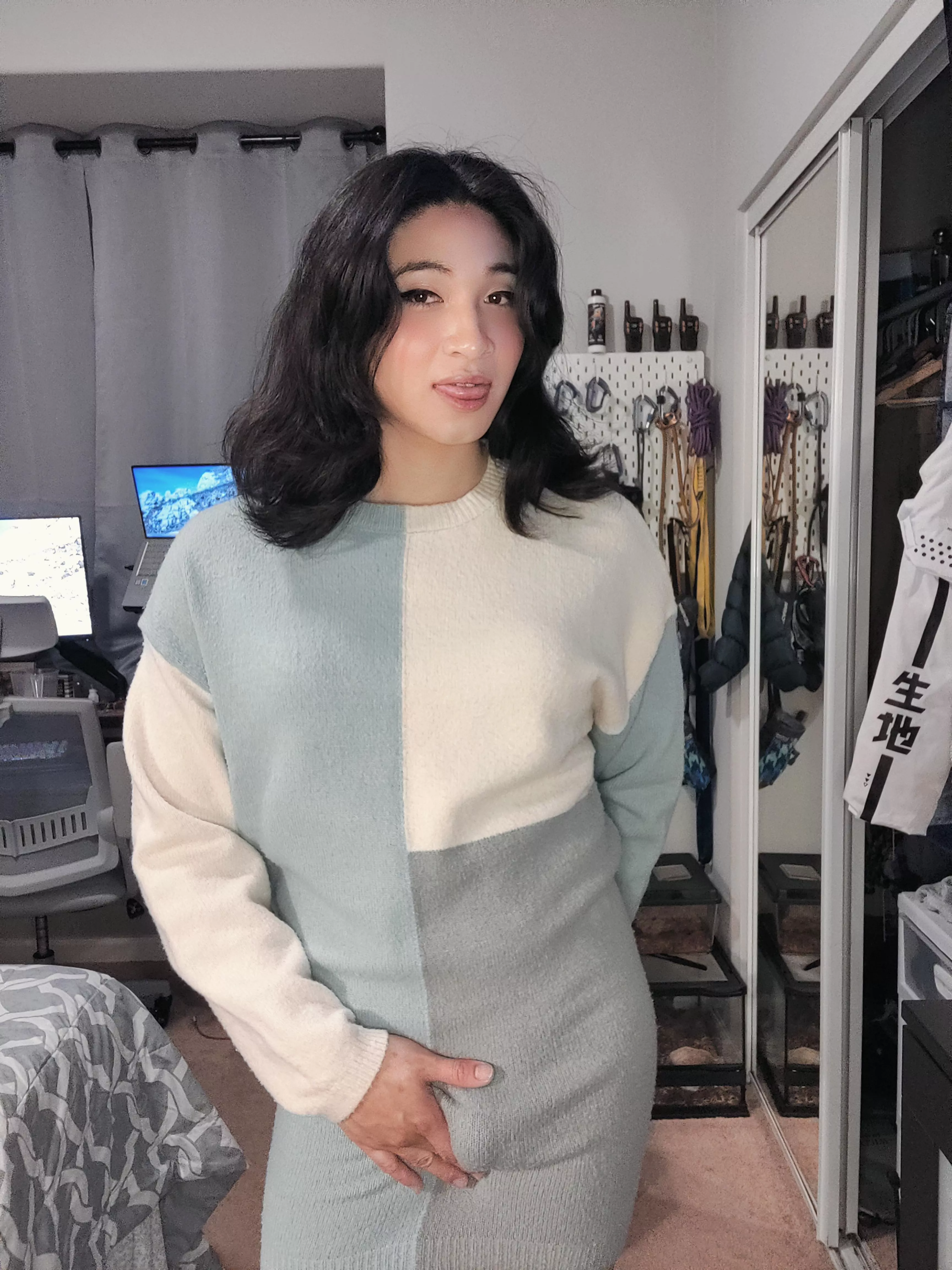 It's been too cold to show off can you warm me up? posted by arkso45