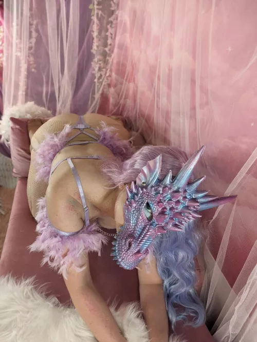 Lady Dragon by Mrs Pineapple  by rellybelly17