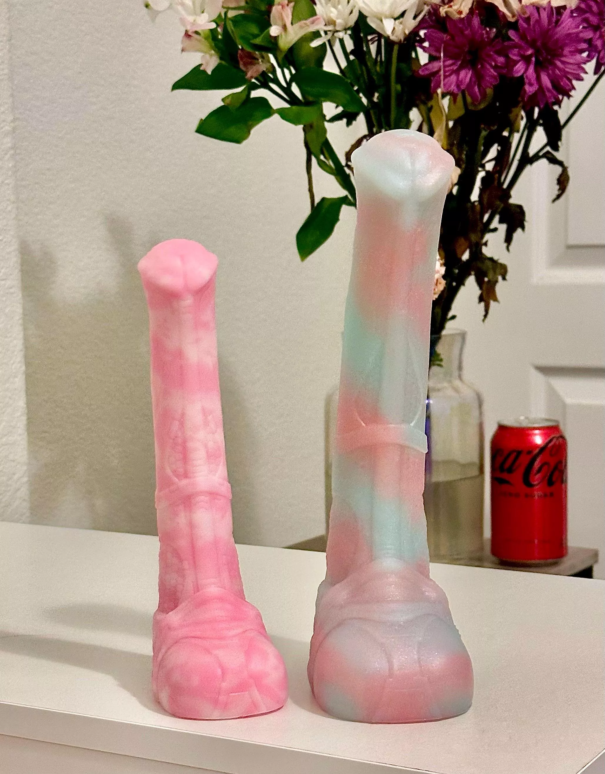 Mini vs. Small Vector 💖 (ft. Coke can that I used as size reference earlier, plz ignore 🤣) posted by Swimming_Corgi4045