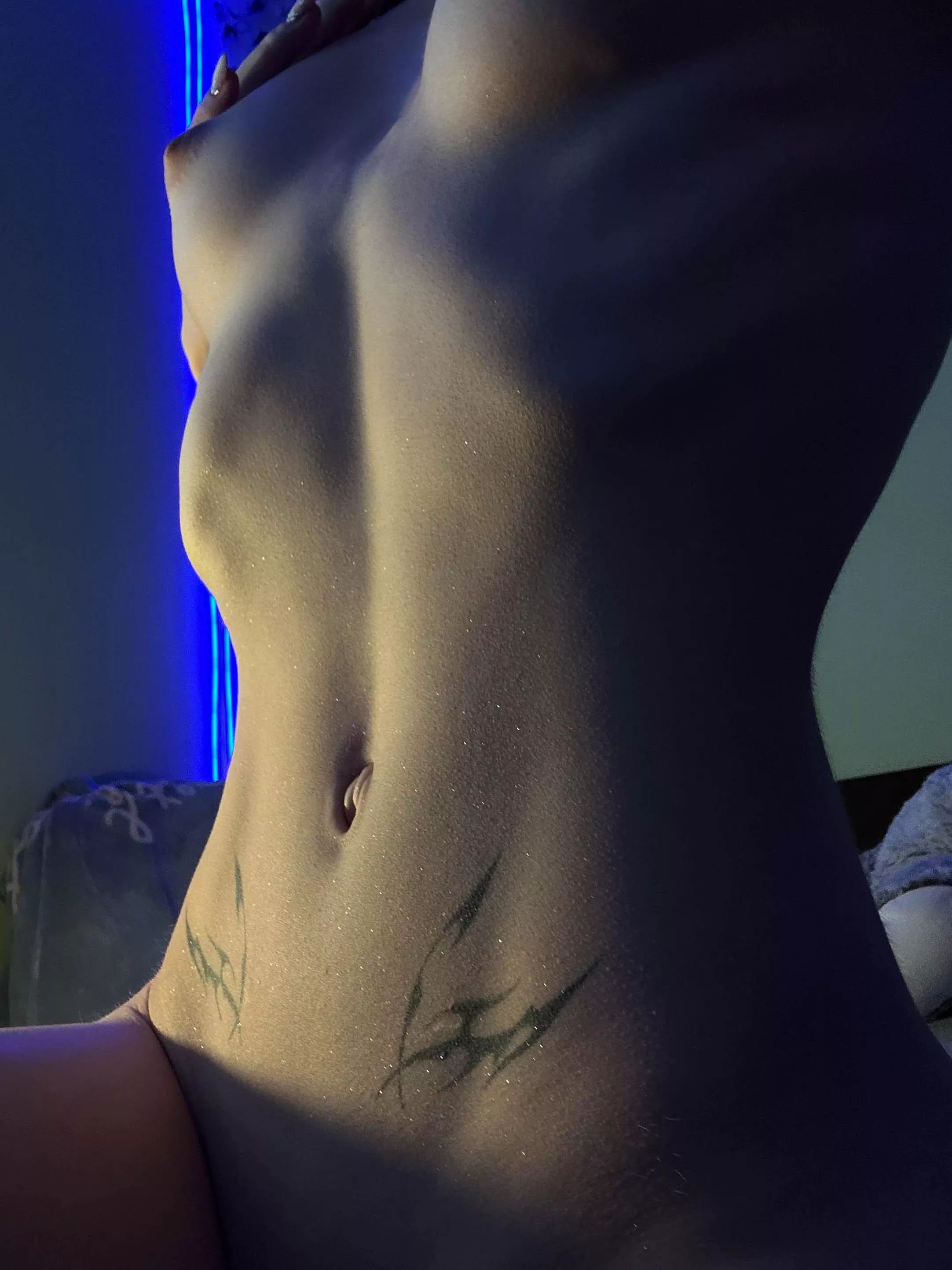 My ribs need your gentle touch posted by Isla_Lucinda