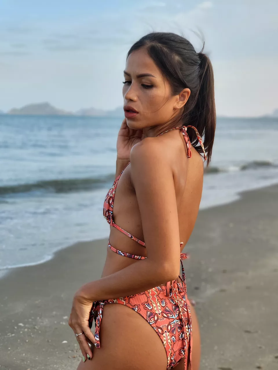 Real Bikini Girl posted by Ghandis_dog_groomer