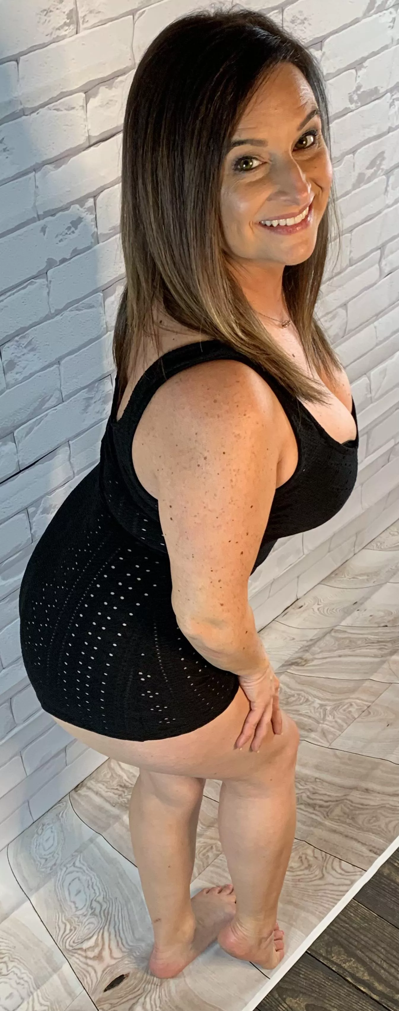 Sexy Thick Milf  posted by sophienextdoor