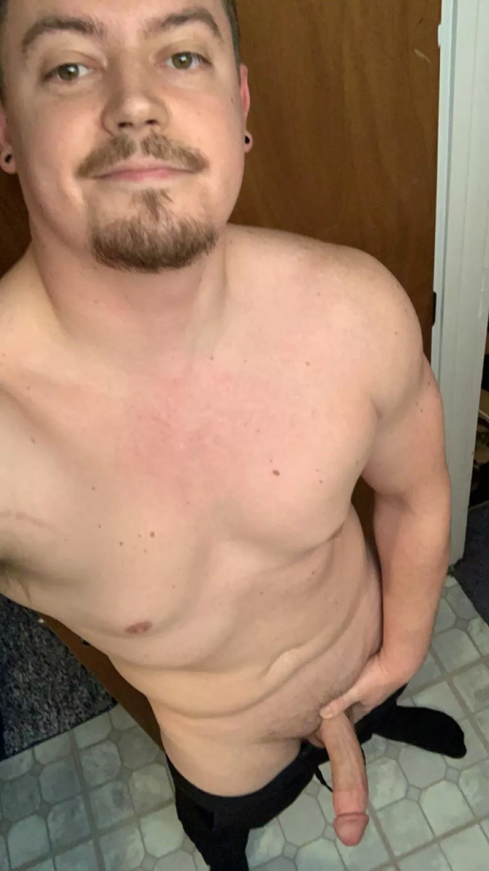 So horny it’s throbbing ;) posted by CompOrangeMach