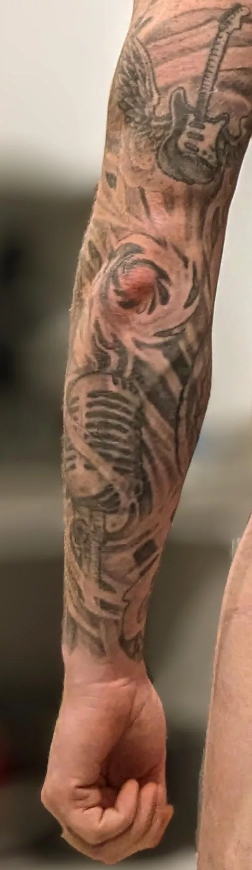 Tatted and defined. posted by Jolly-Alfalfa1508