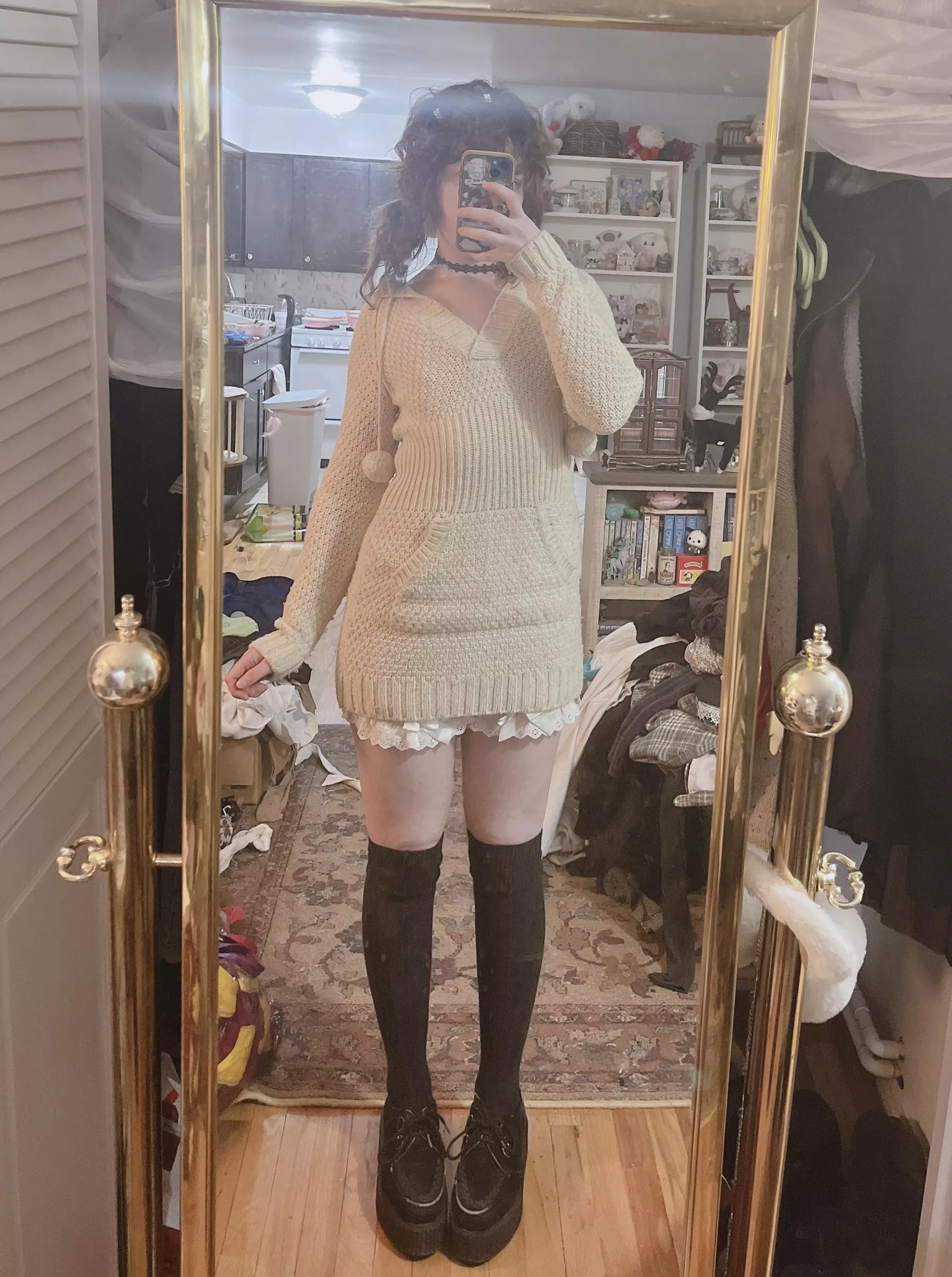 wearing this dress is the only thing I’ll miss about winter  ଘ(੭ˊᵕˋ)੭  posted by beariesandcream