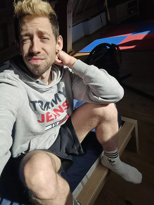 Weekend! Enjoy it dudes! by HumanDrawing9357