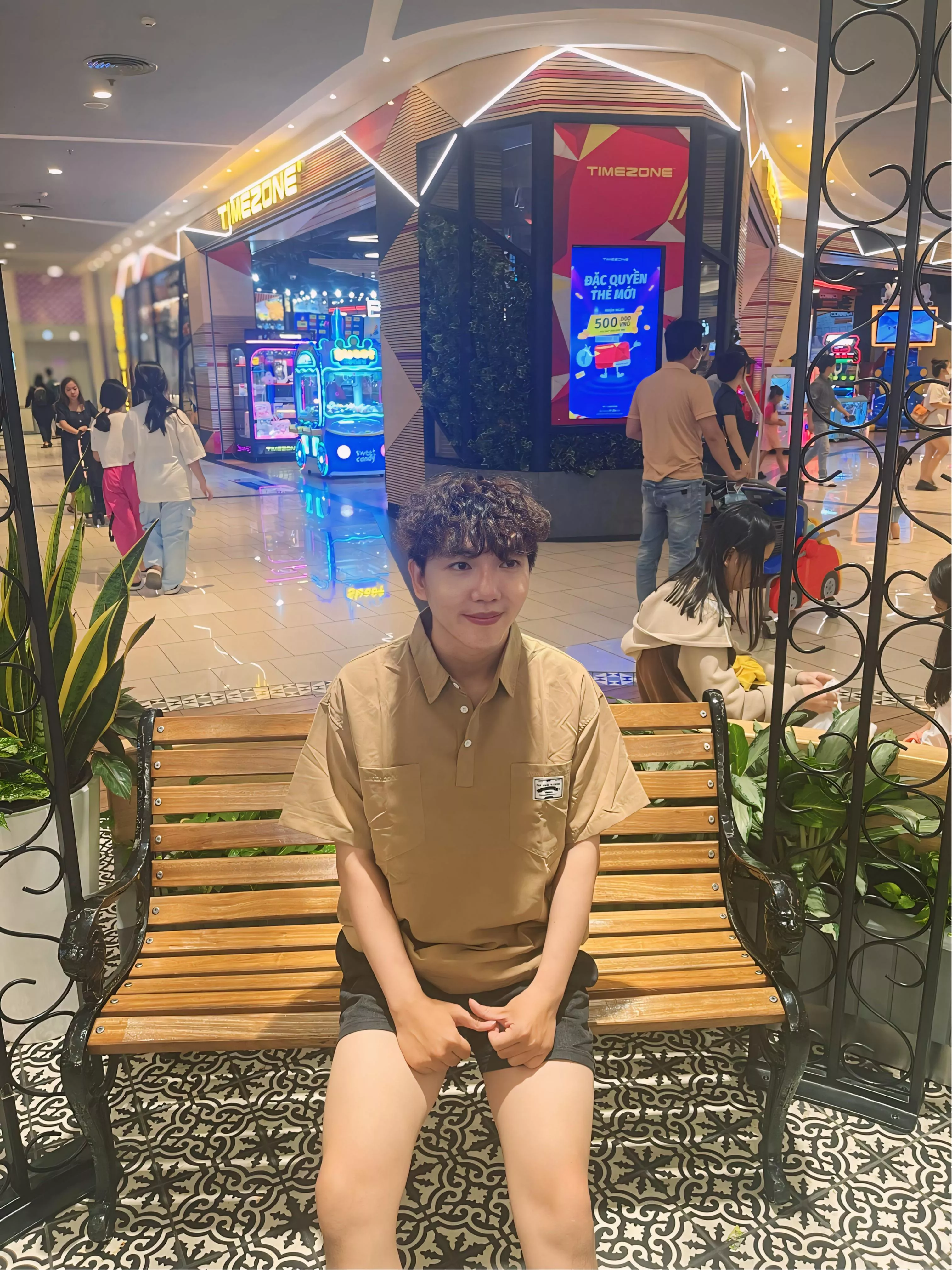 Weekend time. Any ideas of where I'm from.  posted by LocationSame3005