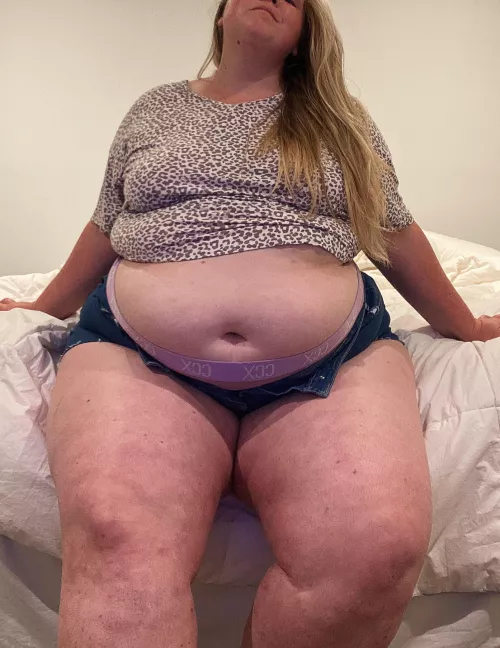 Where are my belly lovers at? 🫶🏻 by bbwamazon