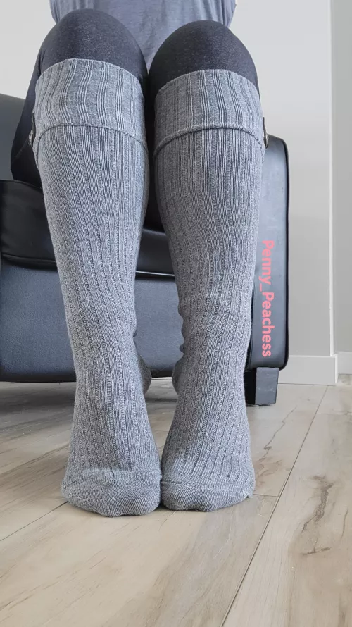 Would you like to feel them by Penny_Peachess