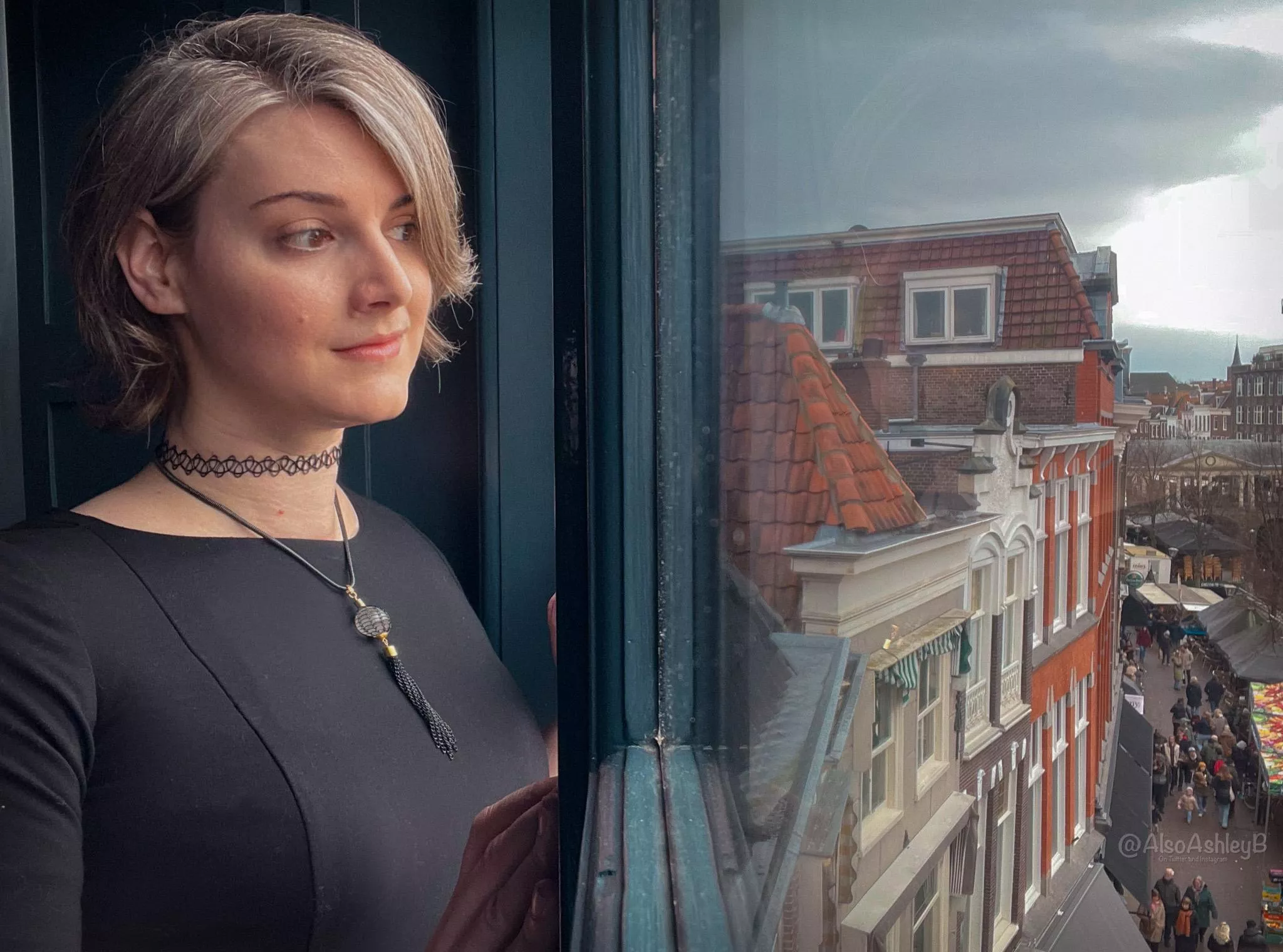 Your wife waiting for you to come home from war... But she also has a secret 😈 posted by AlsoAshley