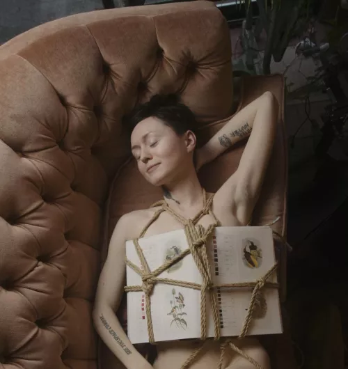 all tied up with a good book 📖 ♥️  by quill_la_petite