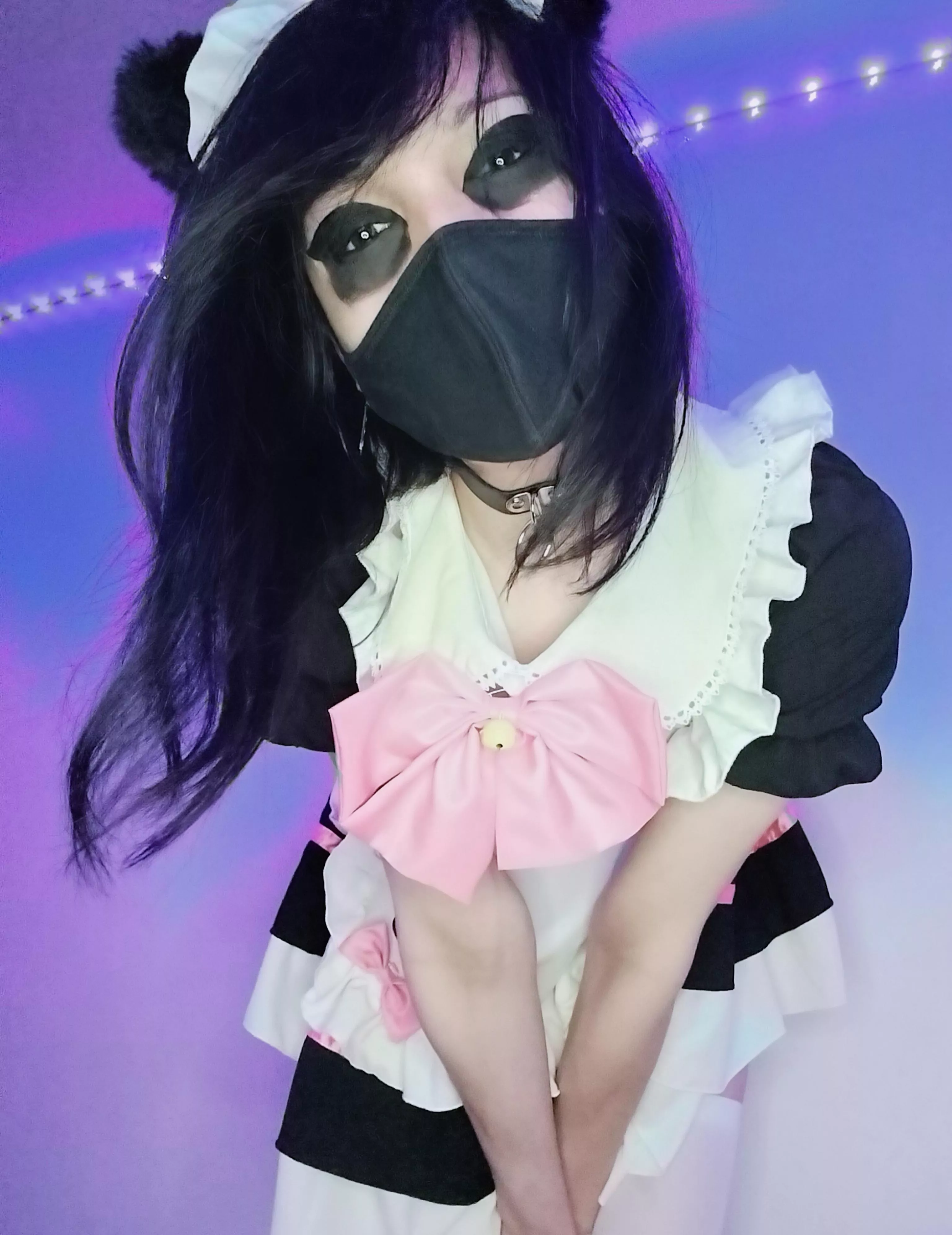 Anyone need a catboy maid 🤭🖤 posted by femboyfridayxo