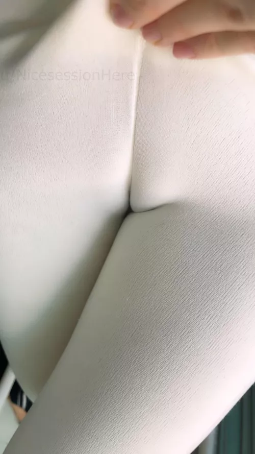 Bite my yummy cameltoe by NicesessionHere