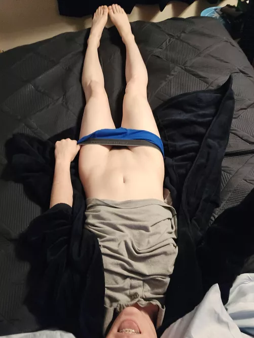 Clean shave! How is my figure? 😁 by ThePiratesBooty23