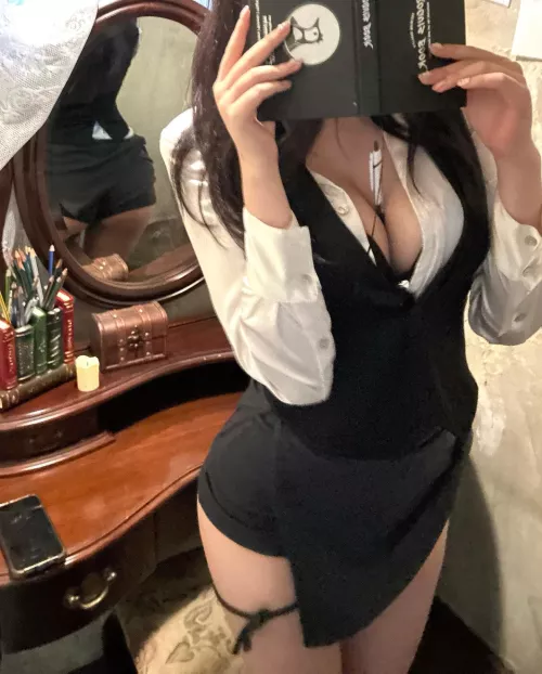 Do you think this suits me? by Lopsided_You