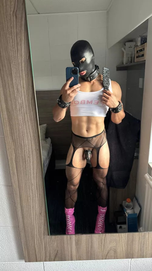Does anyone like muscle sissy’s? by jaydensteele