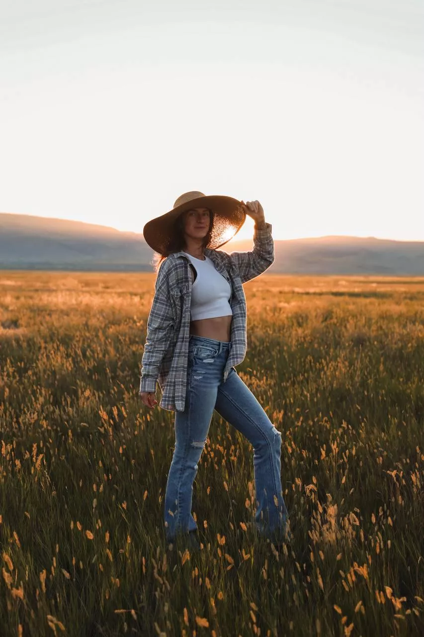 (F) In my farm girl era posted by xx_blakebailey