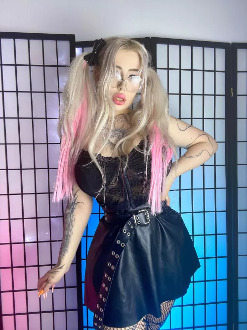 Feeling shiny today by Wet_Pie_1369