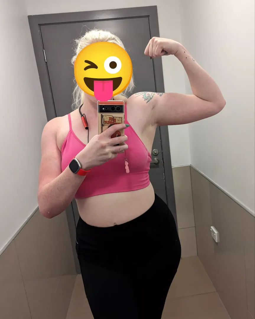 [F]eeling super sore after arm day but it's so so worth it! posted by sunnythebimbo