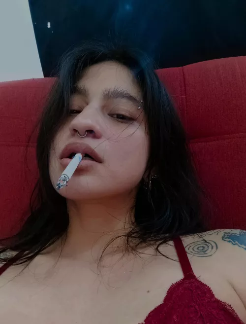  good or bad pic? ☺️🚬 by itseripx