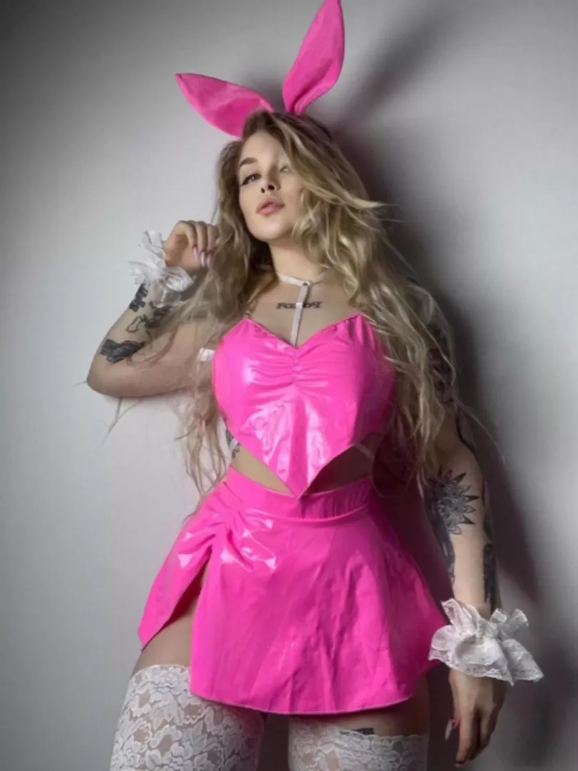 How do you like my Pink Shiny Bunny? posted by 2hott2btrue