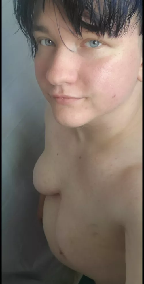 I dyed my hair! 💙🖤 by technicallemons