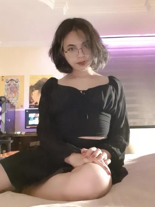 i look like a lady and I love it 💅 by niconitsu