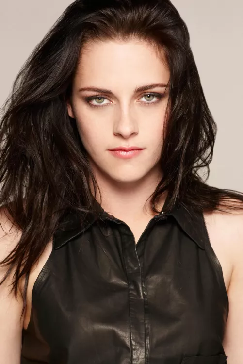 Kristen Stewart by rockyfortino