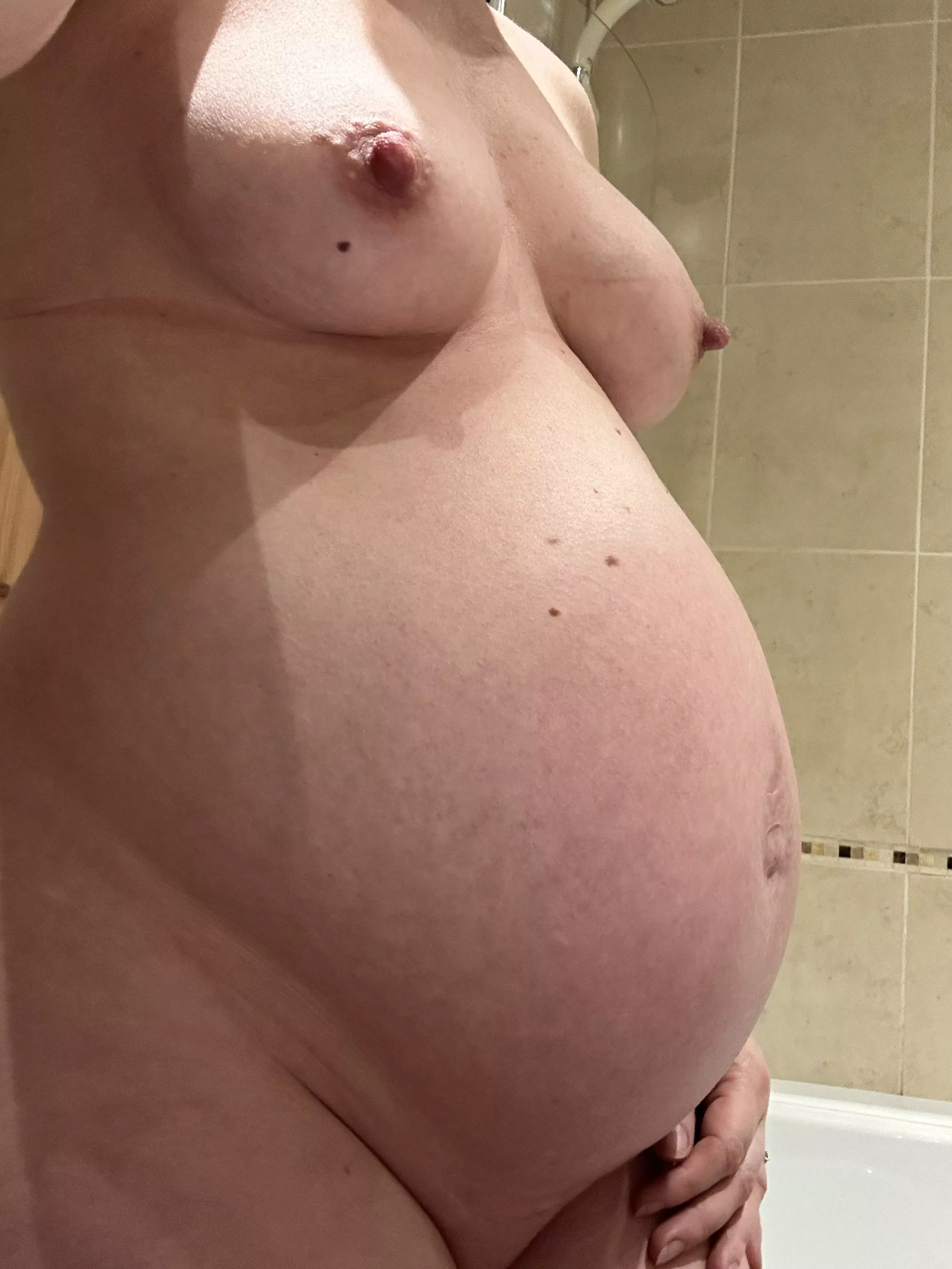 Mommy needs a new bra posted by laurarosevip