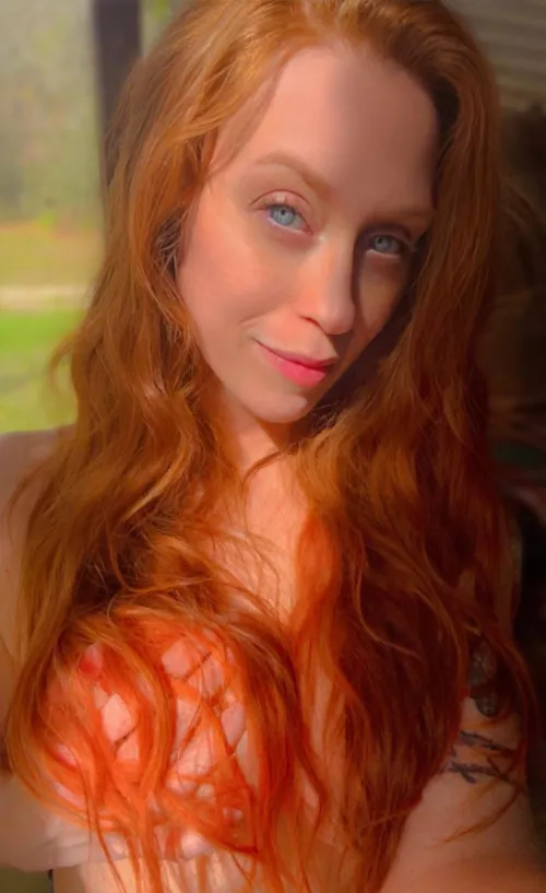 orange hair don’t care by istayyawayyyX