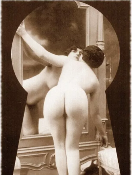 Peeping through the keyhole by MrBodiceRipper