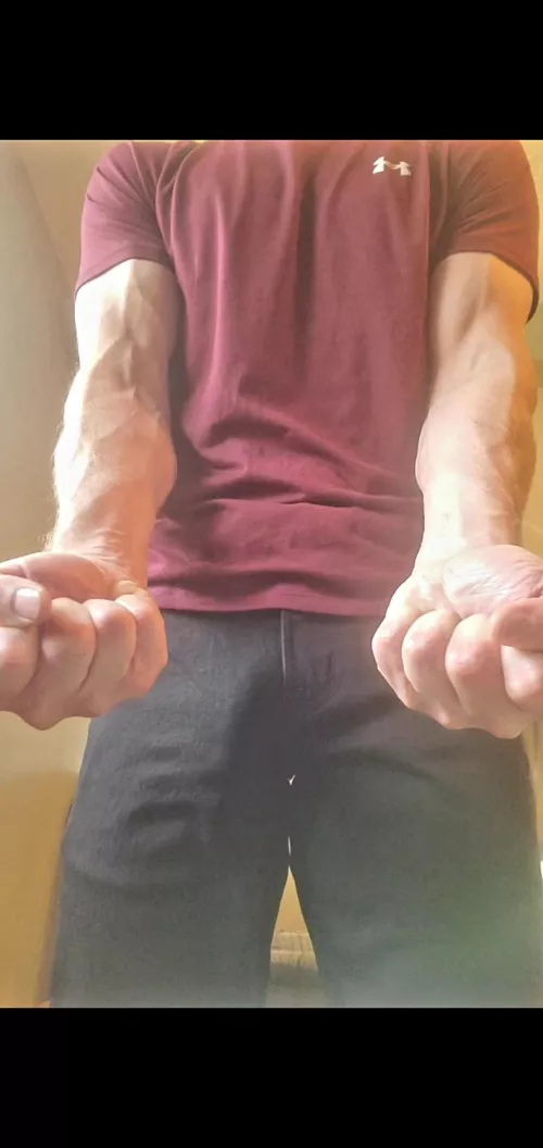 Pull-ups and curls 👌 by Slow-Stroke7