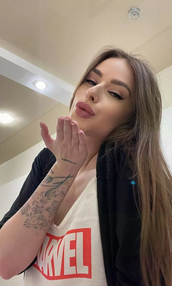 Pussy is washed and ready to be licked posted by Existing-Arachnid-92