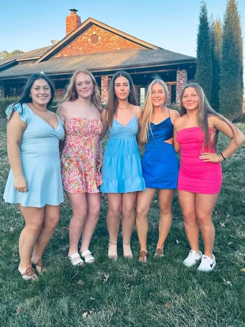 Senior girls!! by bigjl98