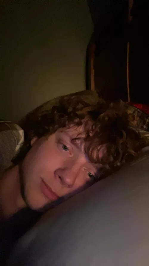 someone say pillow talk? by ShimmeringTurtle