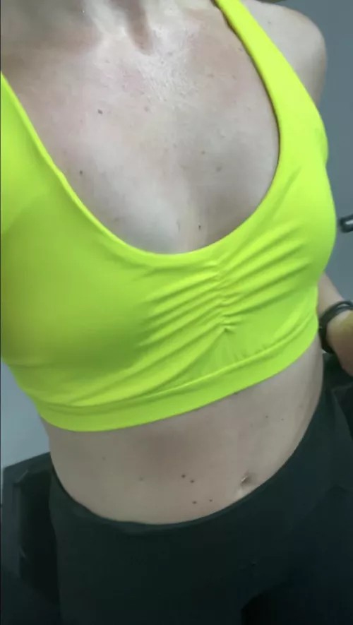 Sweaty breasts by 3fourplus3fivexo