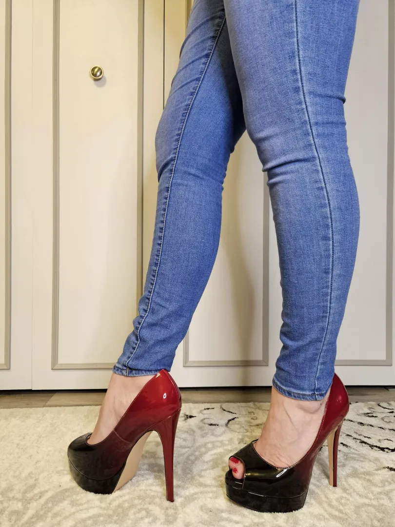 This was perfect for work posted by Foot_Milf
