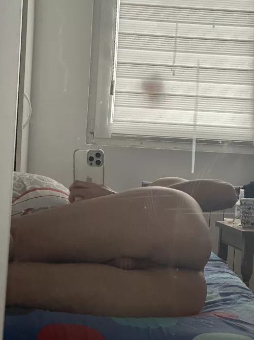 18, wanna be my first? by damonboytoy