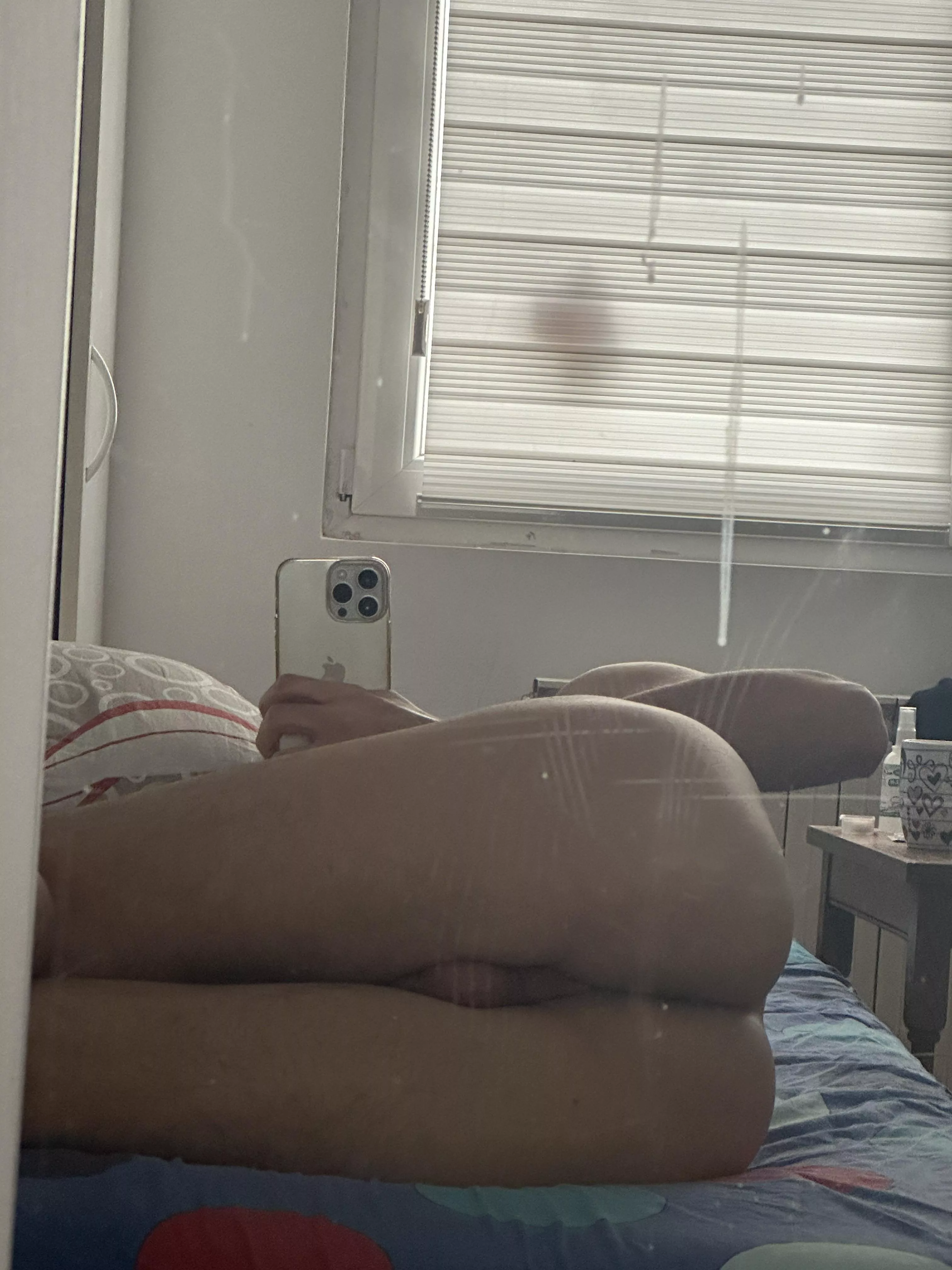 18, wanna be my first? posted by damonboytoy