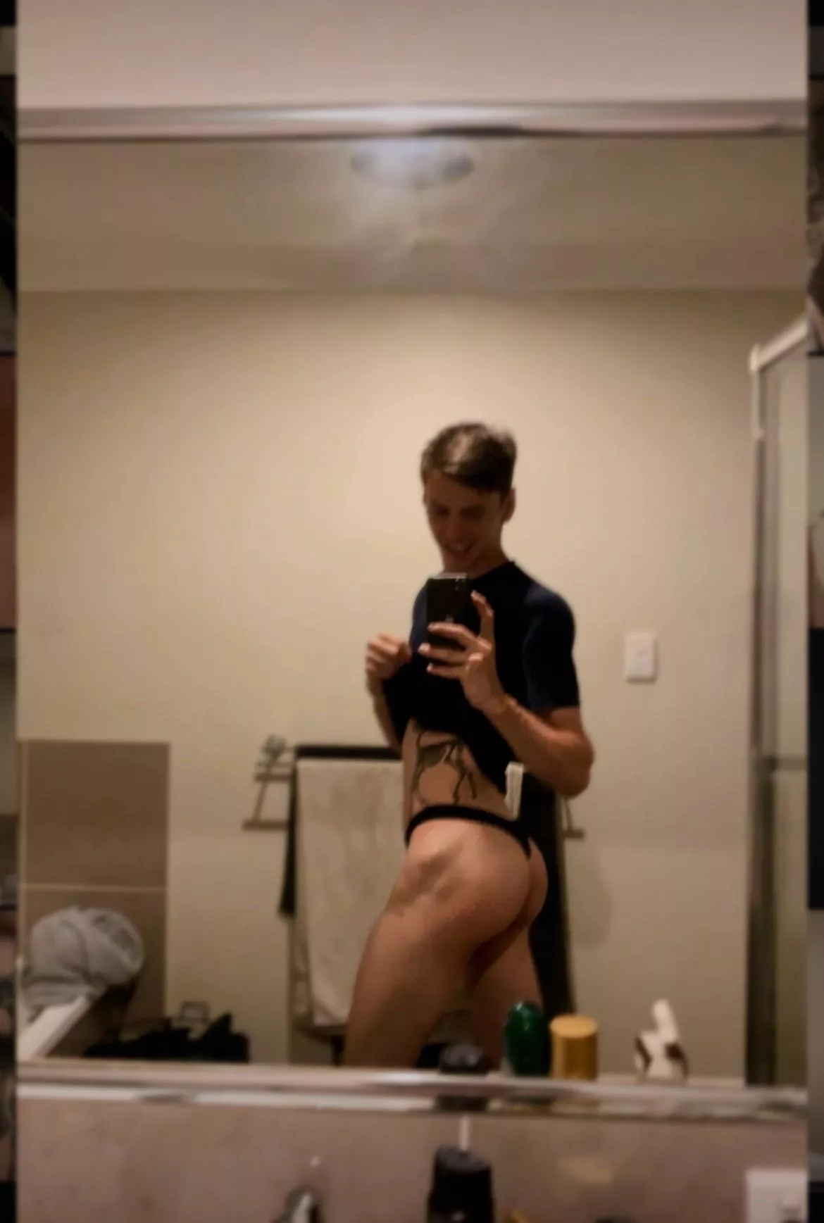 21 , what do you think? 😳 posted by Jescreddit