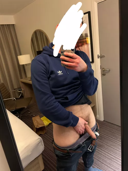 29 UK. I love exposing myself to guys. I show face. timj.1994 by wolves999_2